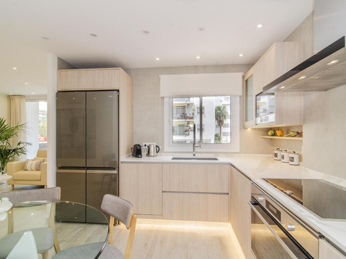 Sitges Spaces Oasis Suites- 4 Bedroom, 4 Ensuite Bathrooms, Terrace, Pool, Sitges Centre Екстер'єр фото