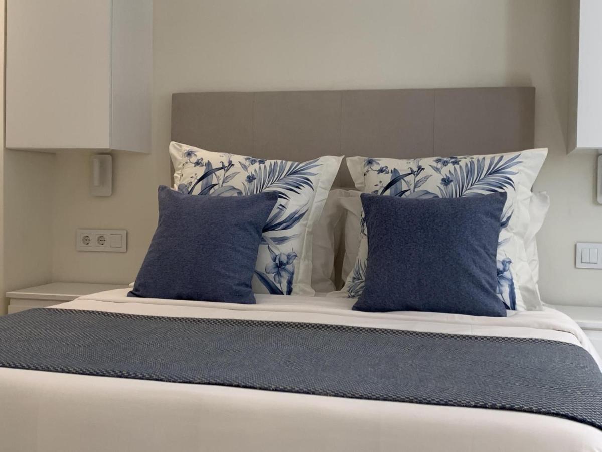 Sitges Spaces Oasis Suites- 4 Bedroom, 4 Ensuite Bathrooms, Terrace, Pool, Sitges Centre Екстер'єр фото