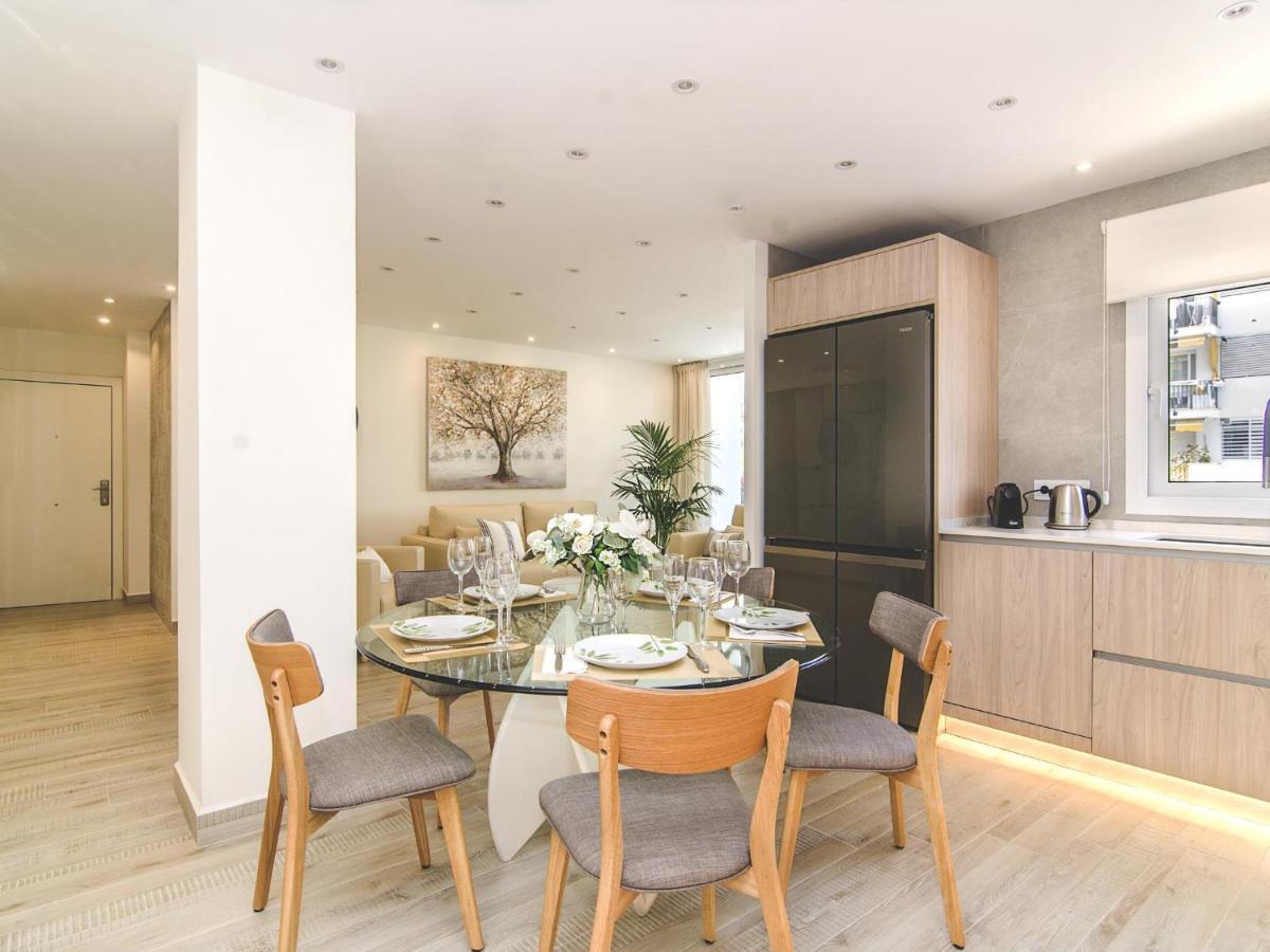 Sitges Spaces Oasis Suites- 4 Bedroom, 4 Ensuite Bathrooms, Terrace, Pool, Sitges Centre Екстер'єр фото