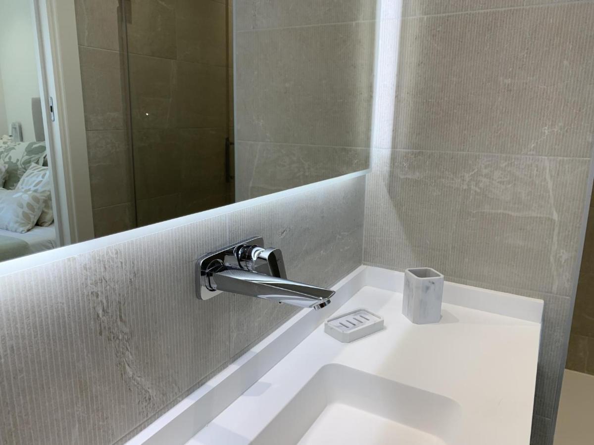 Sitges Spaces Oasis Suites- 4 Bedroom, 4 Ensuite Bathrooms, Terrace, Pool, Sitges Centre Екстер'єр фото