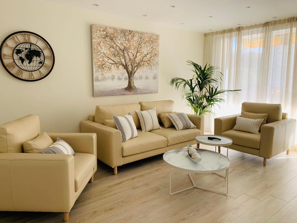 Sitges Spaces Oasis Suites- 4 Bedroom, 4 Ensuite Bathrooms, Terrace, Pool, Sitges Centre Екстер'єр фото