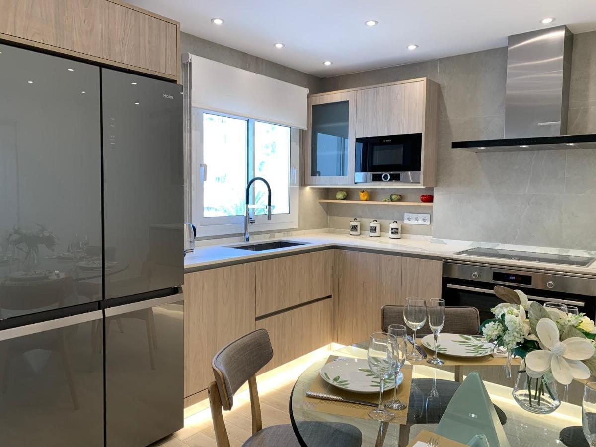 Sitges Spaces Oasis Suites- 4 Bedroom, 4 Ensuite Bathrooms, Terrace, Pool, Sitges Centre Екстер'єр фото