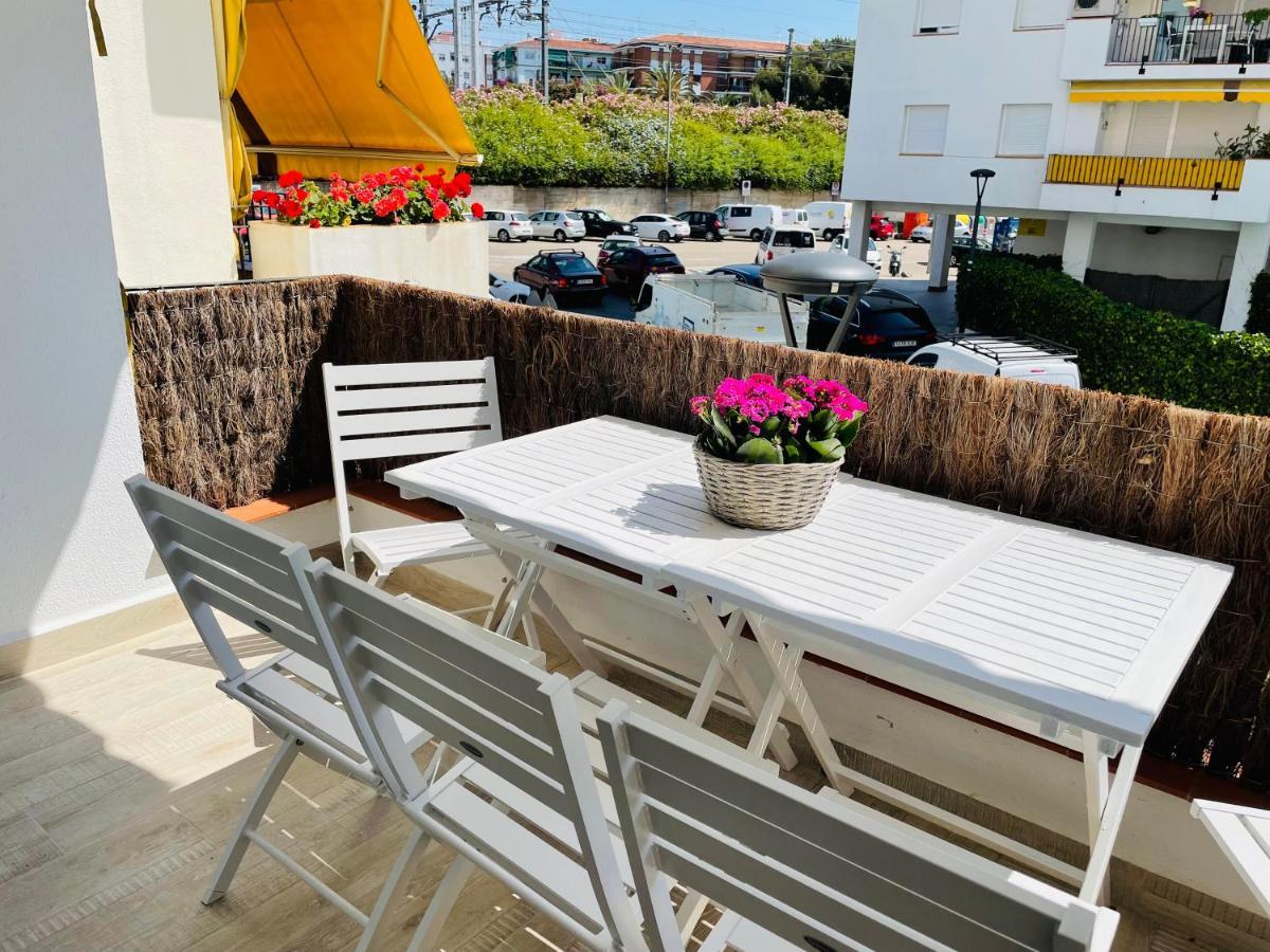 Sitges Spaces Oasis Suites- 4 Bedroom, 4 Ensuite Bathrooms, Terrace, Pool, Sitges Centre Екстер'єр фото